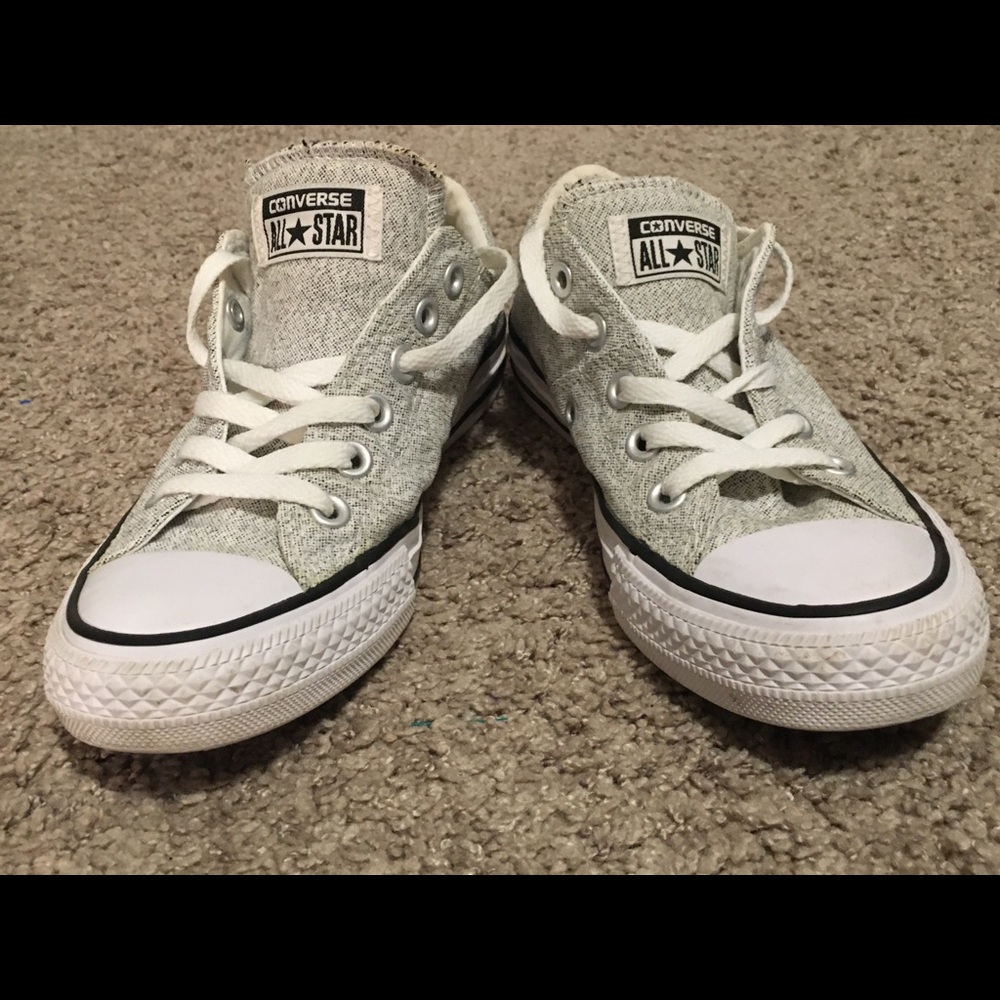 Light Grey Converse All Stars Women’s Size 6